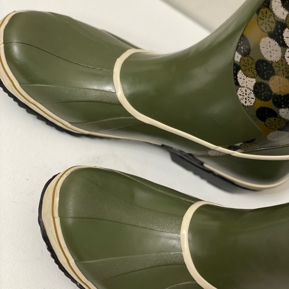 SOREL women sorellington graphic waterproof boots, New without tag. SOREL boots - Picture 6 of 8